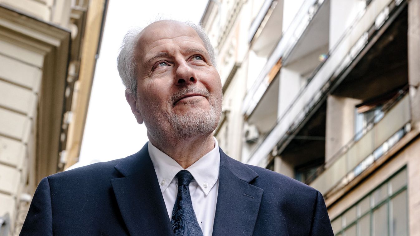 Dr. Hidvégi Máté interjú a Mandineren